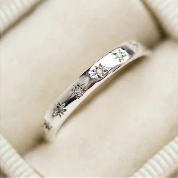 New 925 Silver Gorgeous Stacking Diamond Band Ring - Picture 2 of 10